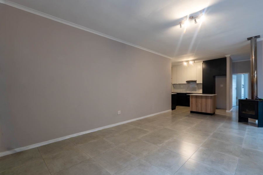 To Let 2 Bedroom Property for Rent in Groenvlei Western Cape